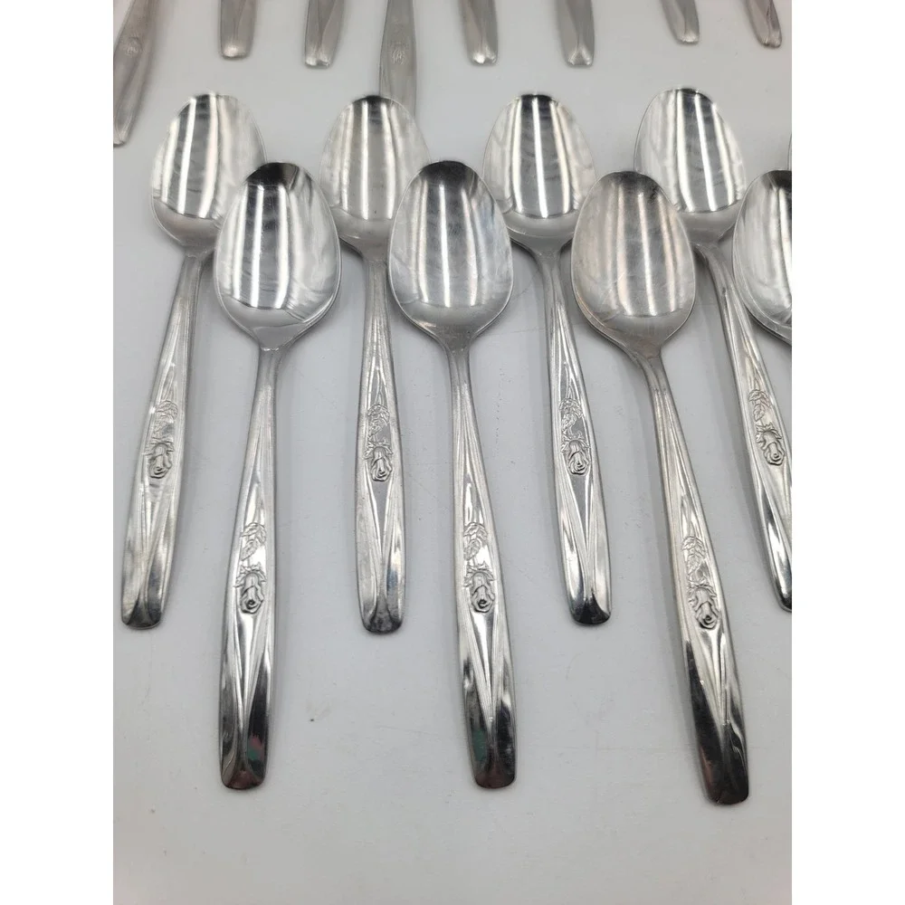 29pc Rogers International Silver Rosebud Rose Bud Flatware Set Serving Spoons